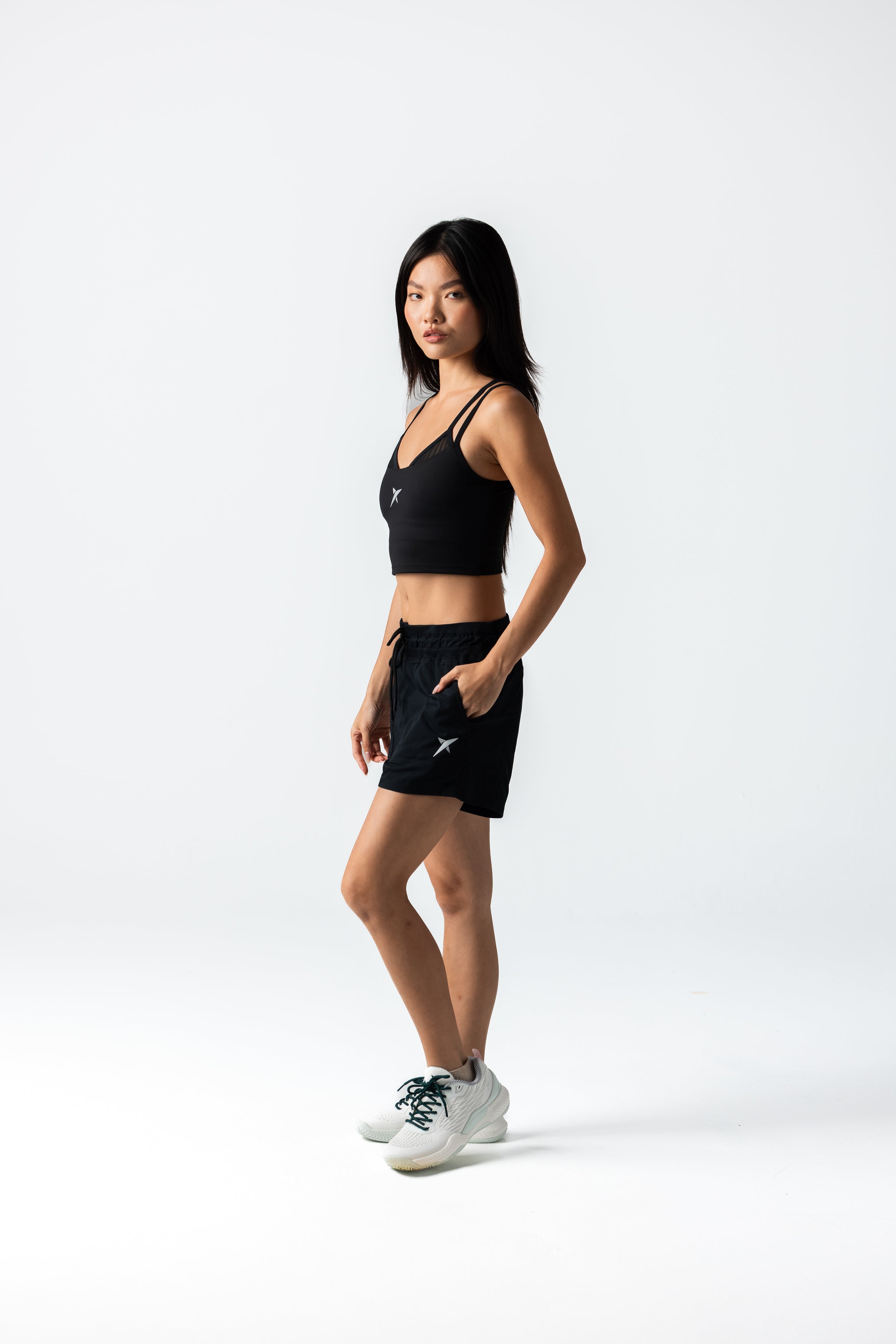 drop-shot-flight-tight-shorts-donna image 5