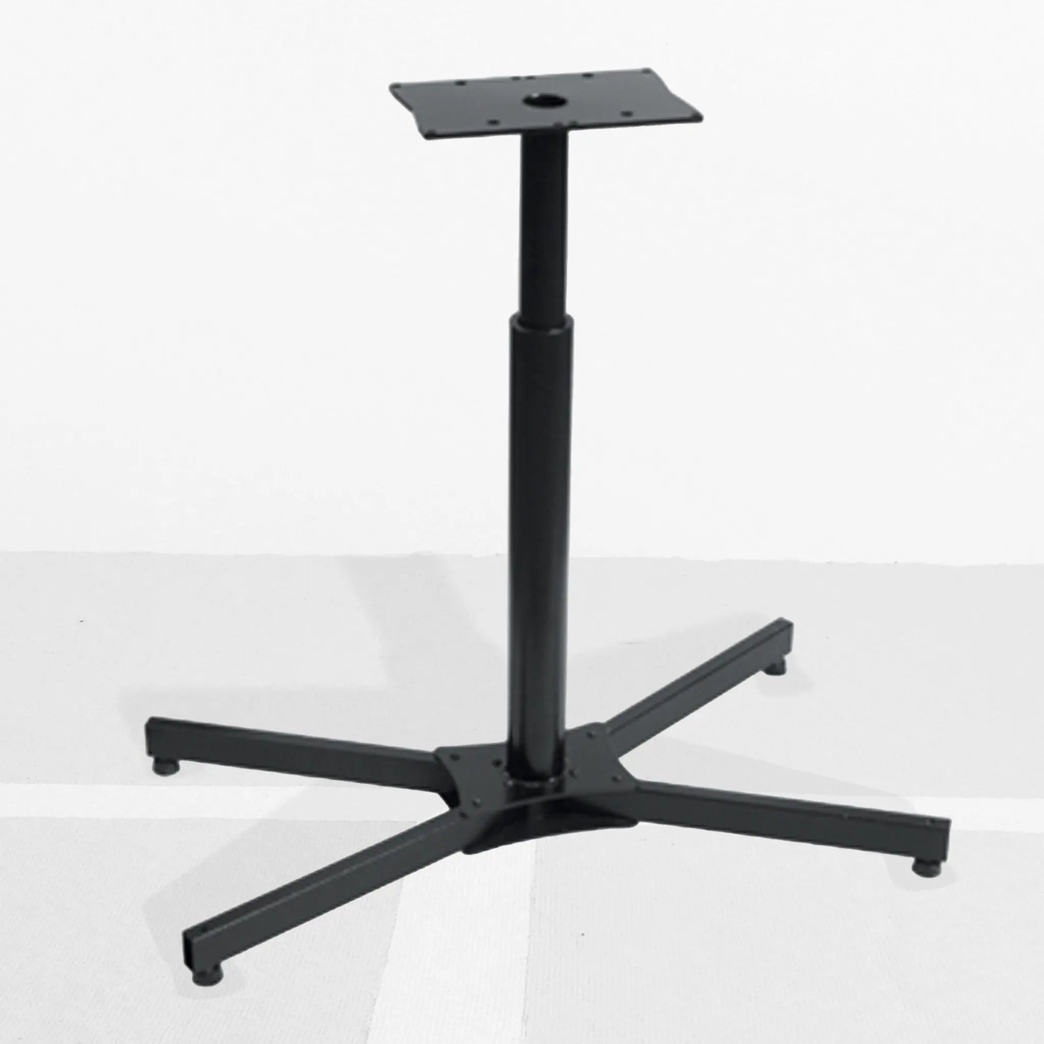 gamma-supporto-da-terra-per-macchine-incordatrici-progression-x-stringer image 1