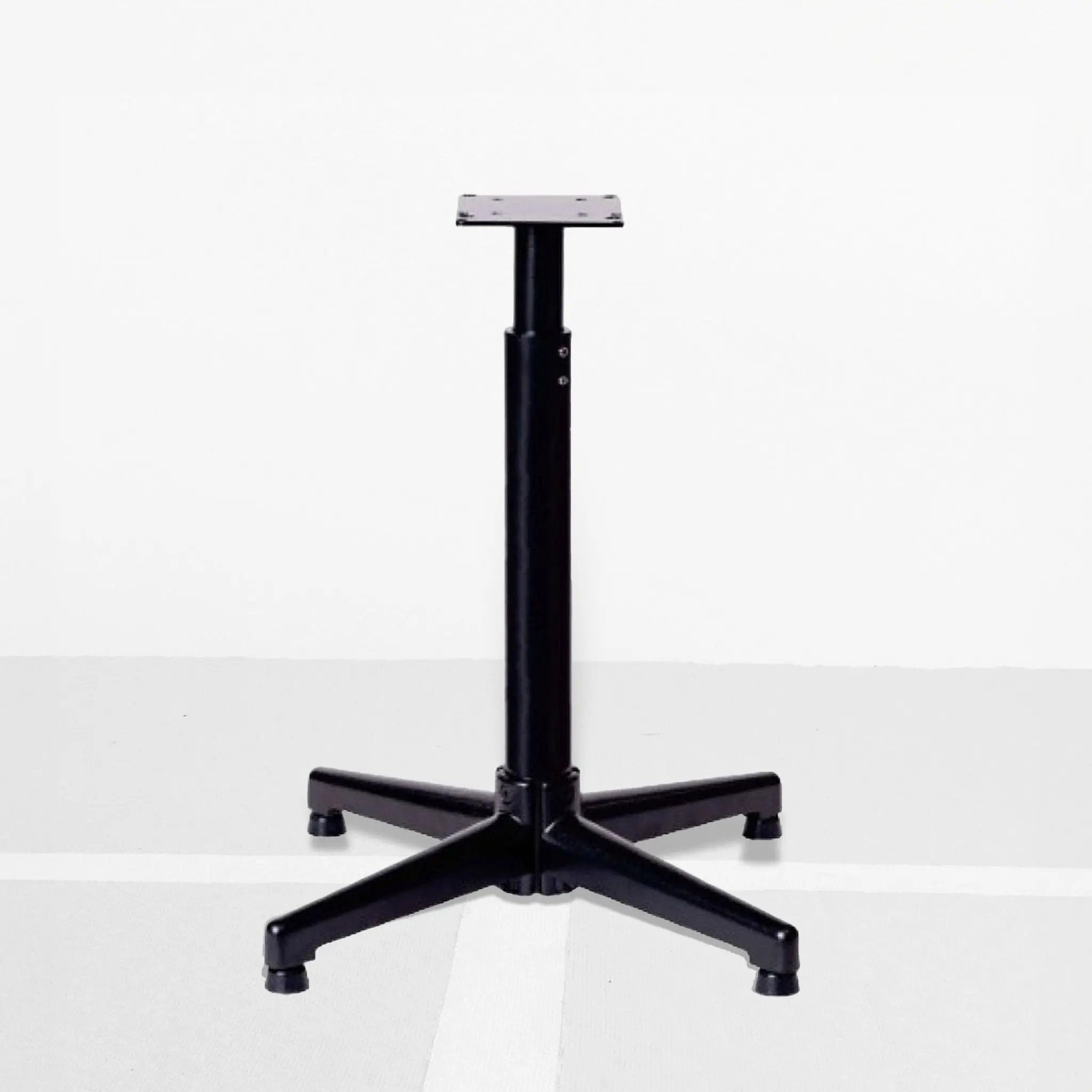 gamma-tabletop-stringing-machine-stand-con-gambe-e-rotelle image 1