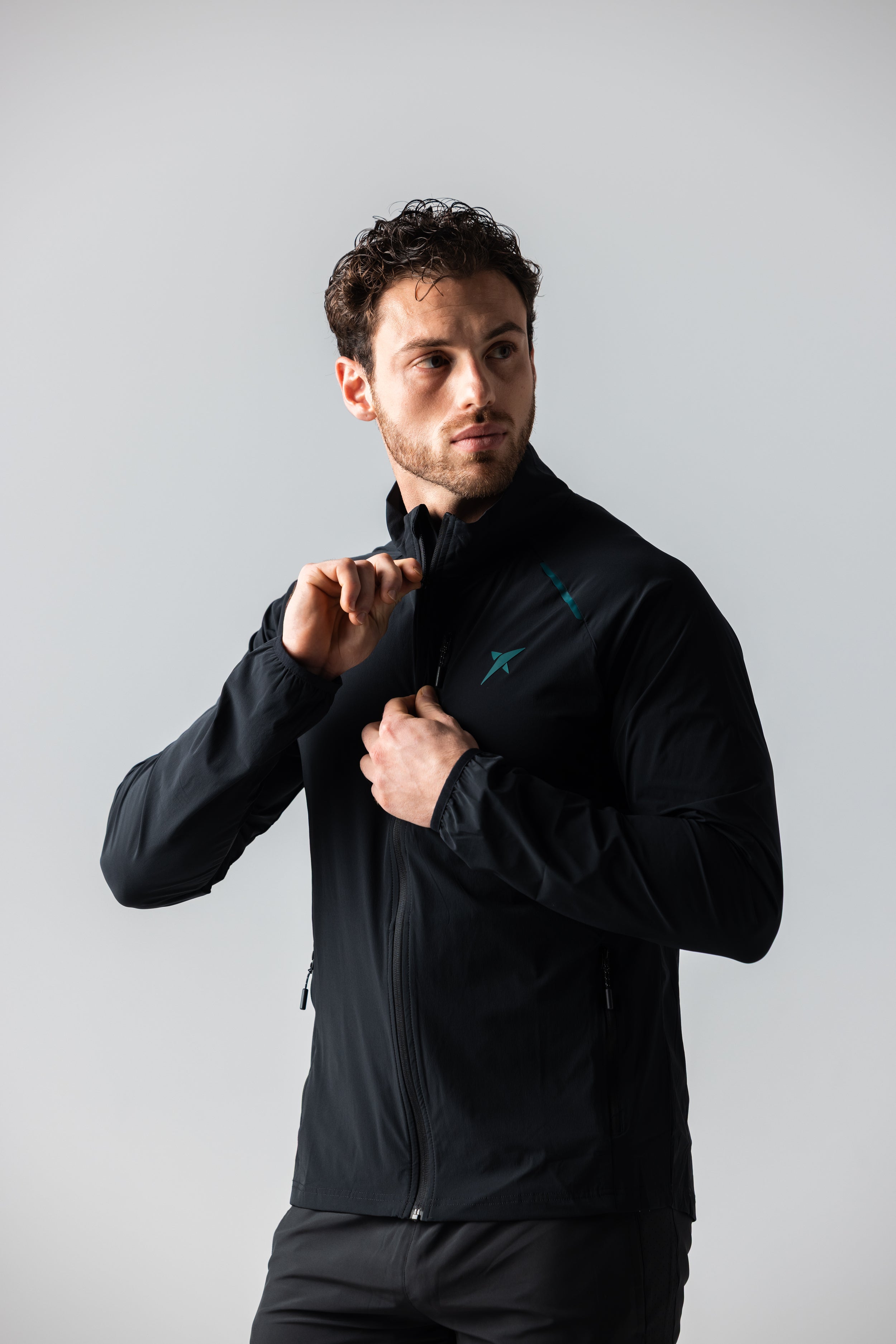 drop-shot-sanz-jacket-giacca-tecnica-padel-uomo-nera-jon-sanz image 2