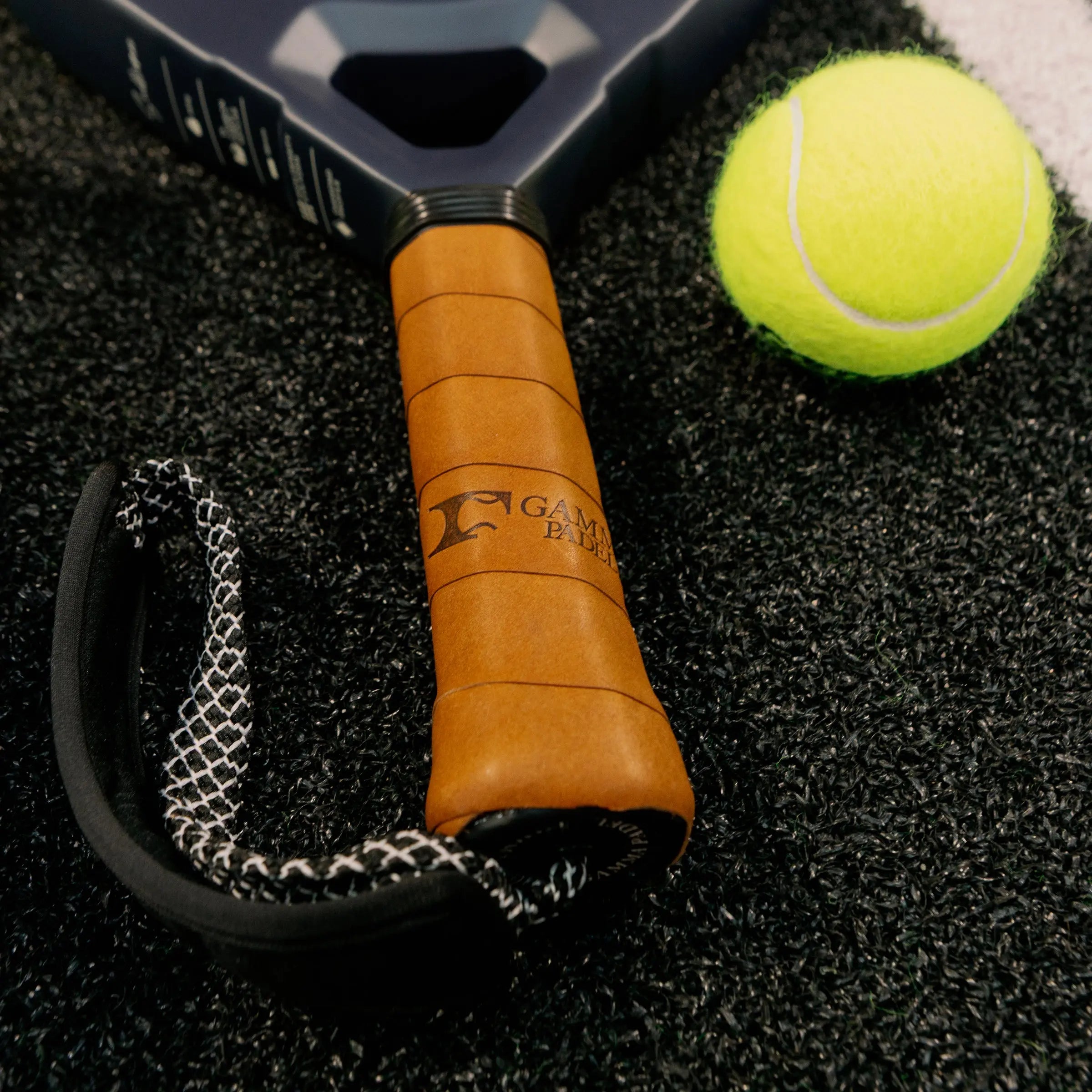 gamma-leather-replacement-grip-grip-cuoio-sostitutivo-padel-tennis image 3